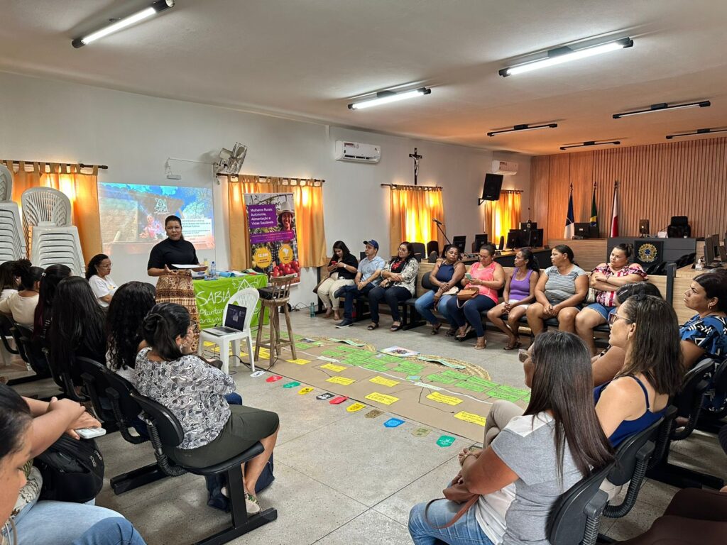 Seminário promovido pelo Centro Sabiá debate desigualdades de gênero no acesso às políticas públicas